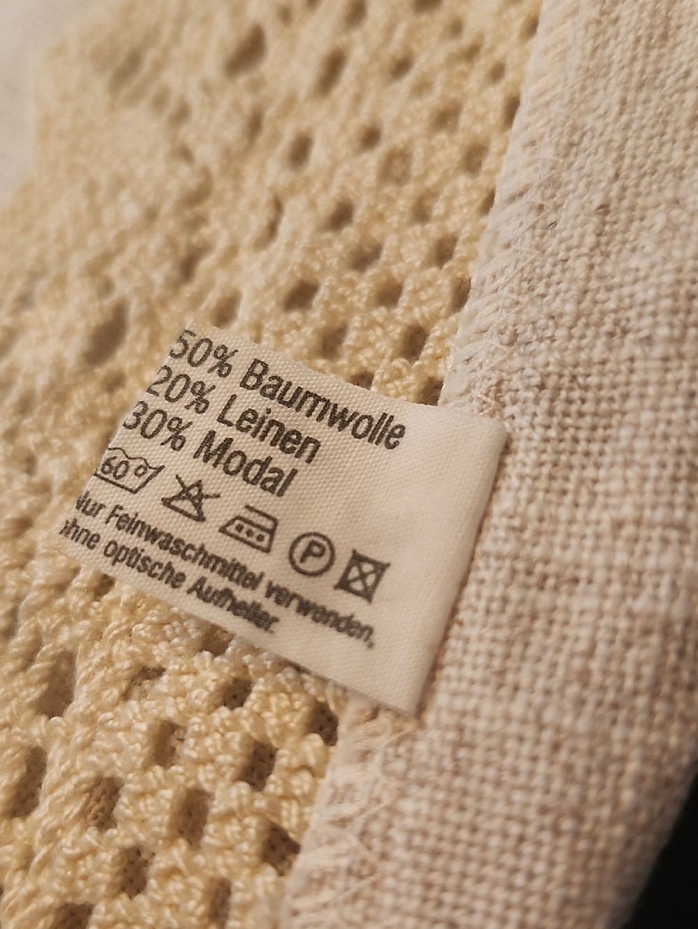 German Table Cloth - Picture 6 of 6